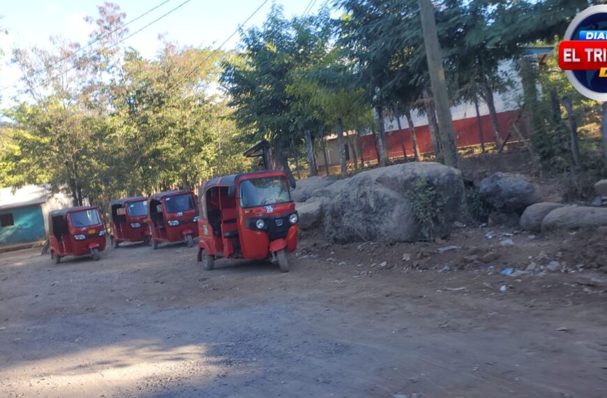 Pobladores de Matapalos piden reparacion de calle