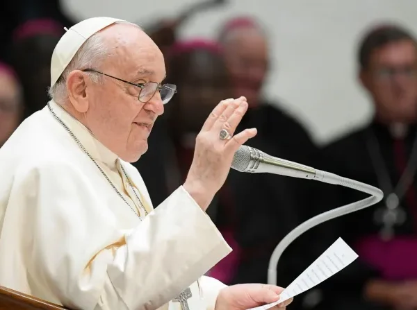 El Papa Francisco pide erradicar situaciones que permiten los abusos…